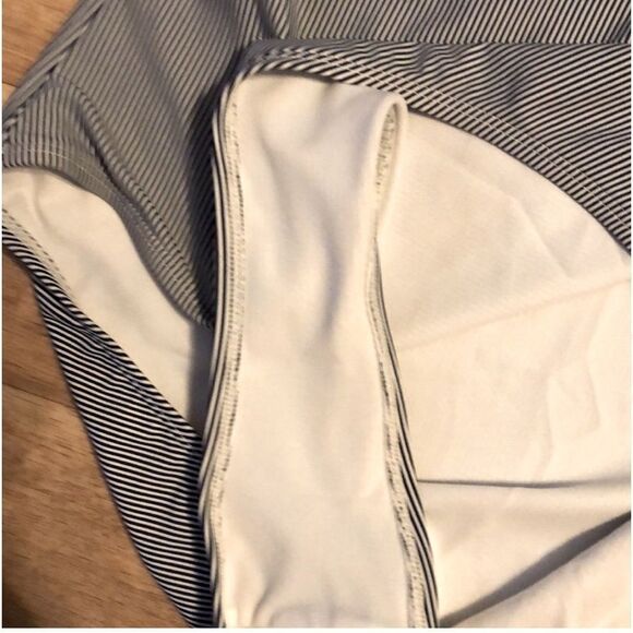 Uncommon Sense Off-Shoulder Ruffle One-Piece Swimsuit XL - Picture 7 of 11